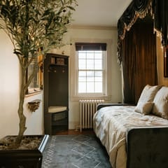 The Ashfield House | Close to Downtown Lancaster