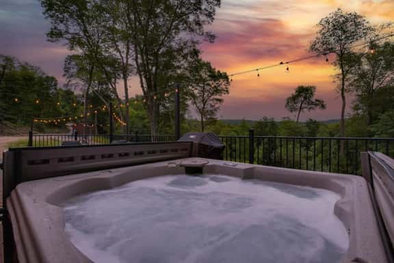 Hidden Creek Hideaway | Hot Tub, Fire Pit & Scenic Views - Image 1