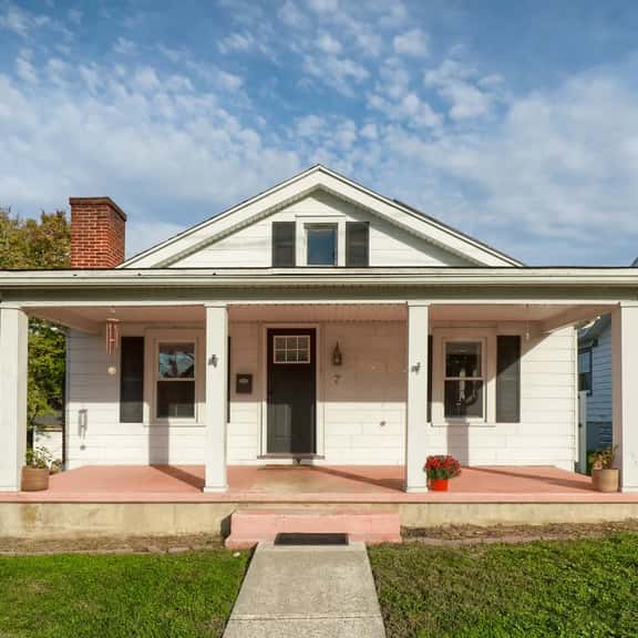 The Storybook Cottage - Image 1