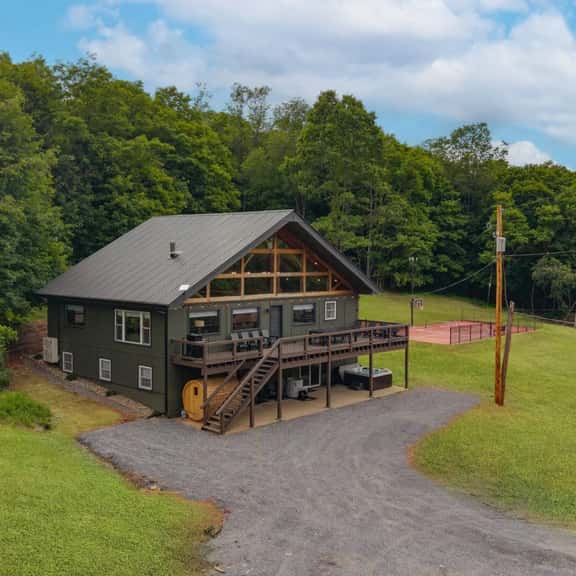 Hemlock Hollow Lodge - Image 1